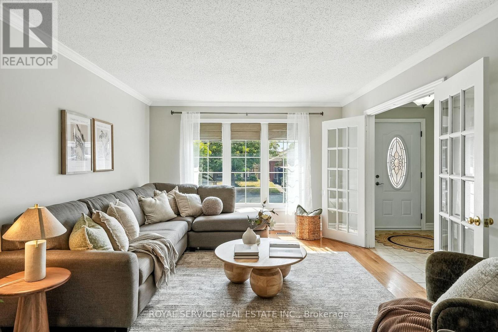 Photo 11 of 69 Firwood Avenue, Clarington ON