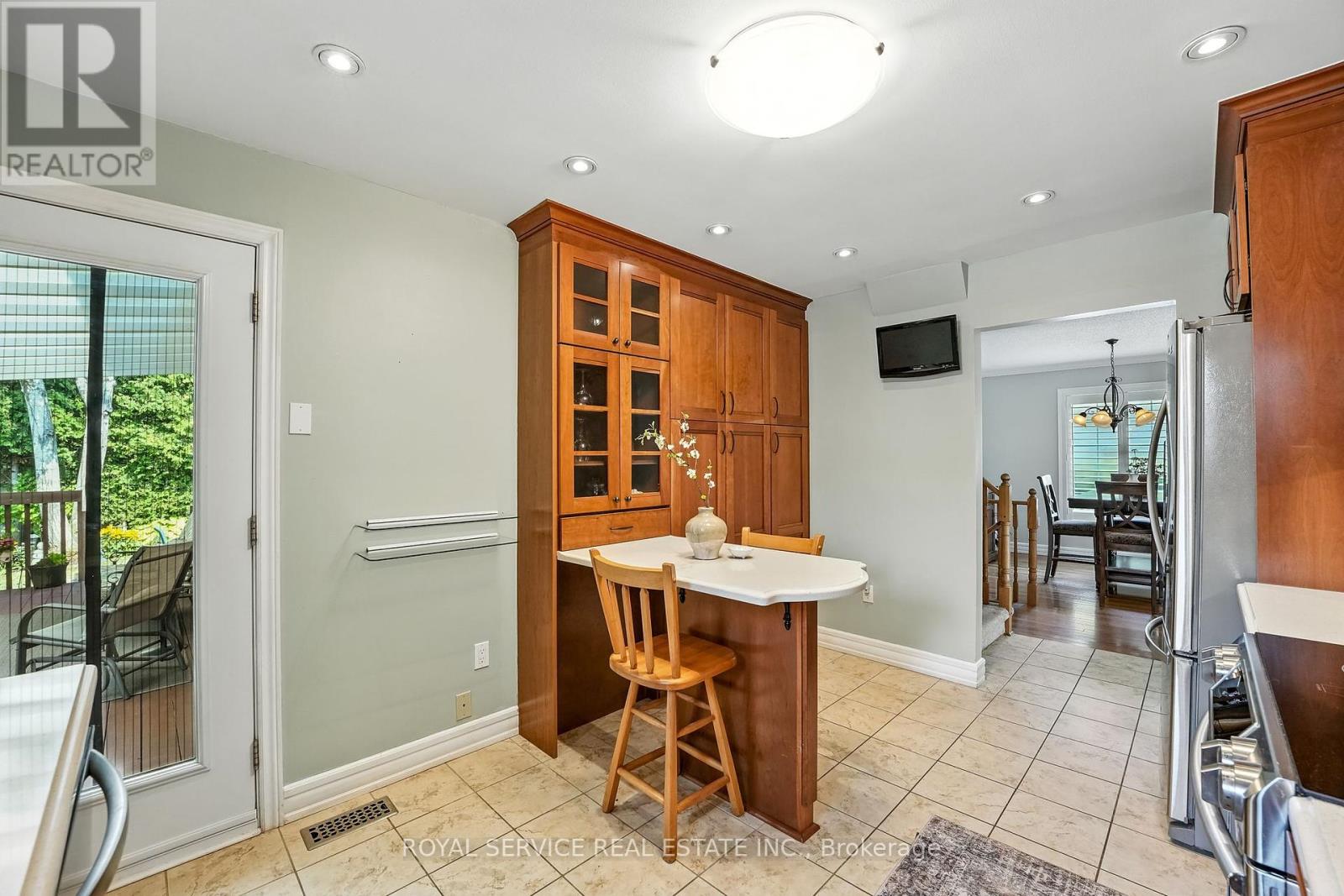 Photo 13 of 69 Firwood Avenue, Clarington ON