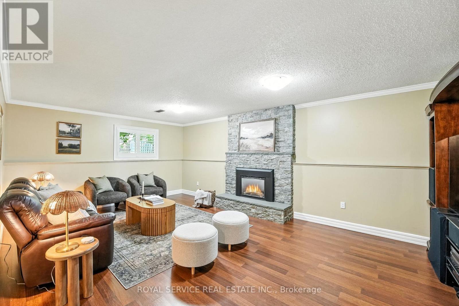 Photo 35 of 69 Firwood Avenue, Clarington ON