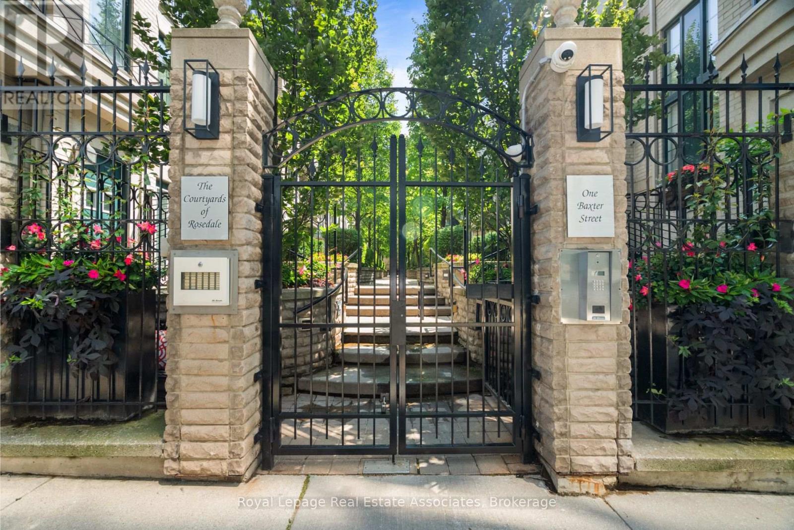 Photo 38 of 8 1 Baxter Street, Toronto ON
