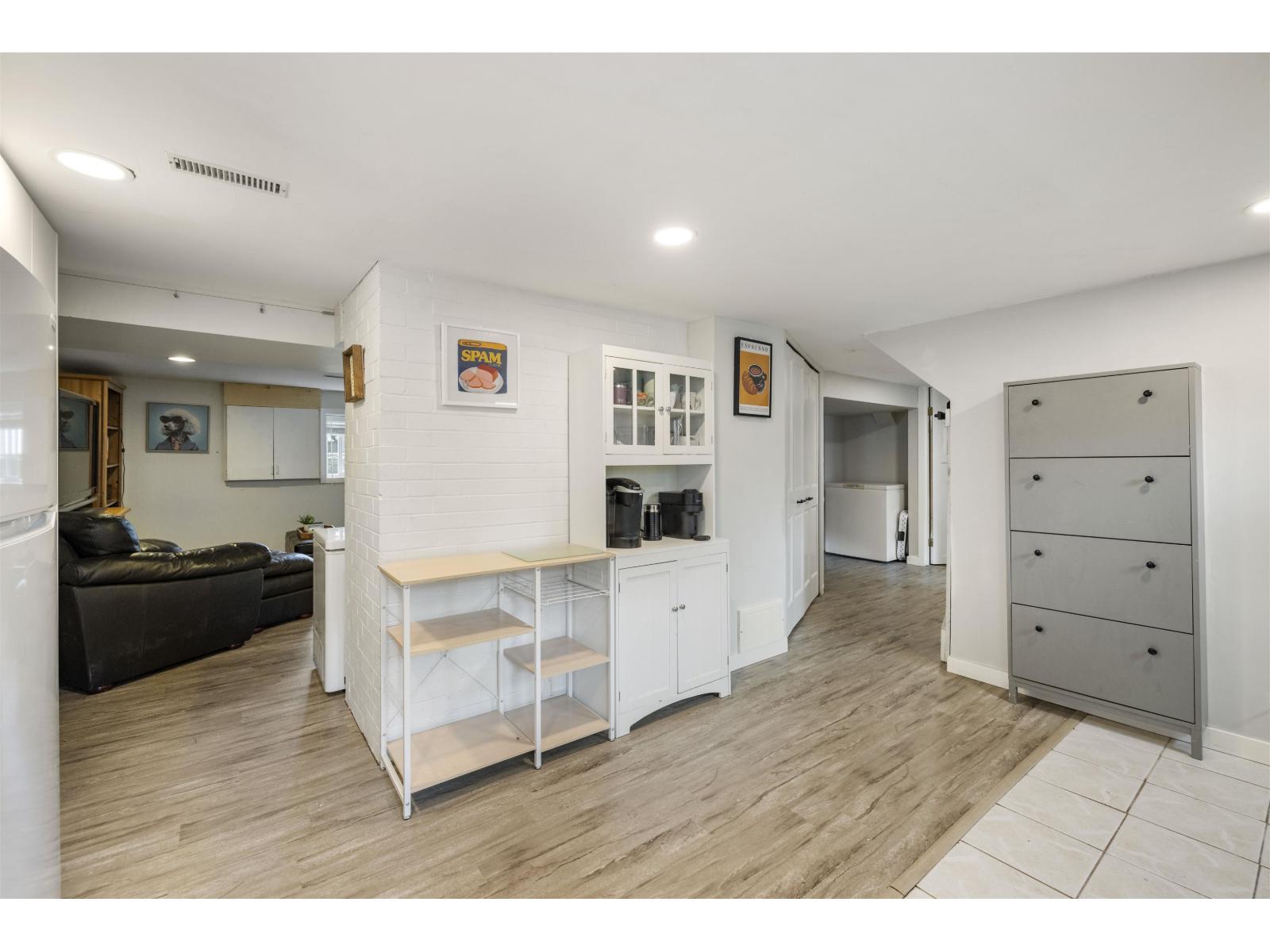 Photo 22 of 4745 207 A Street, Langley BC