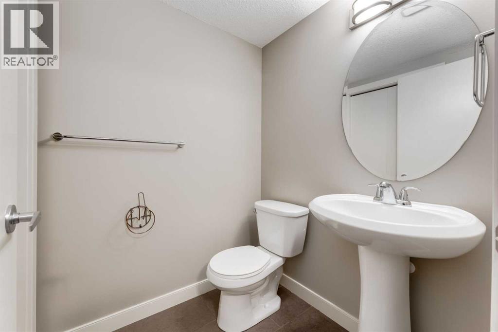 Single Family House for Sale in  CHAPARRAL RIDGE Park SE Chaparral Calgary 