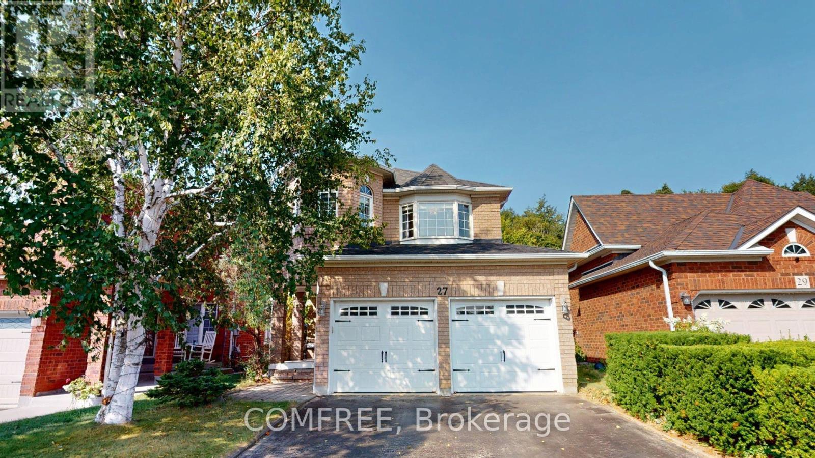 Photo 2 of 27 Markwood Crescent, Whitby ON