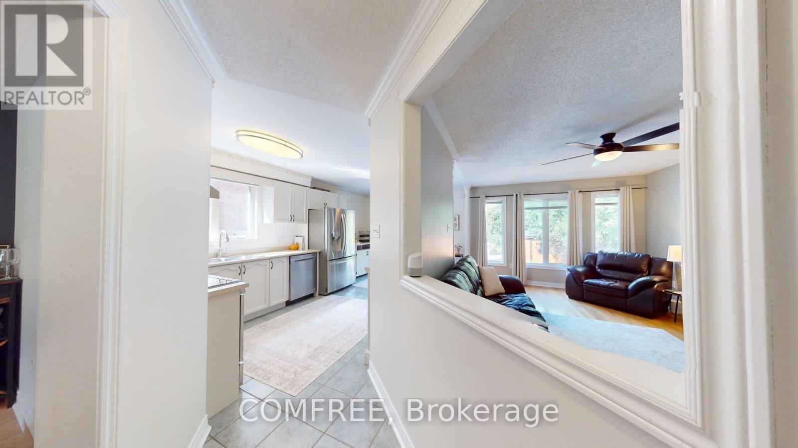 Photo 22 of 27 Markwood Crescent, Whitby ON