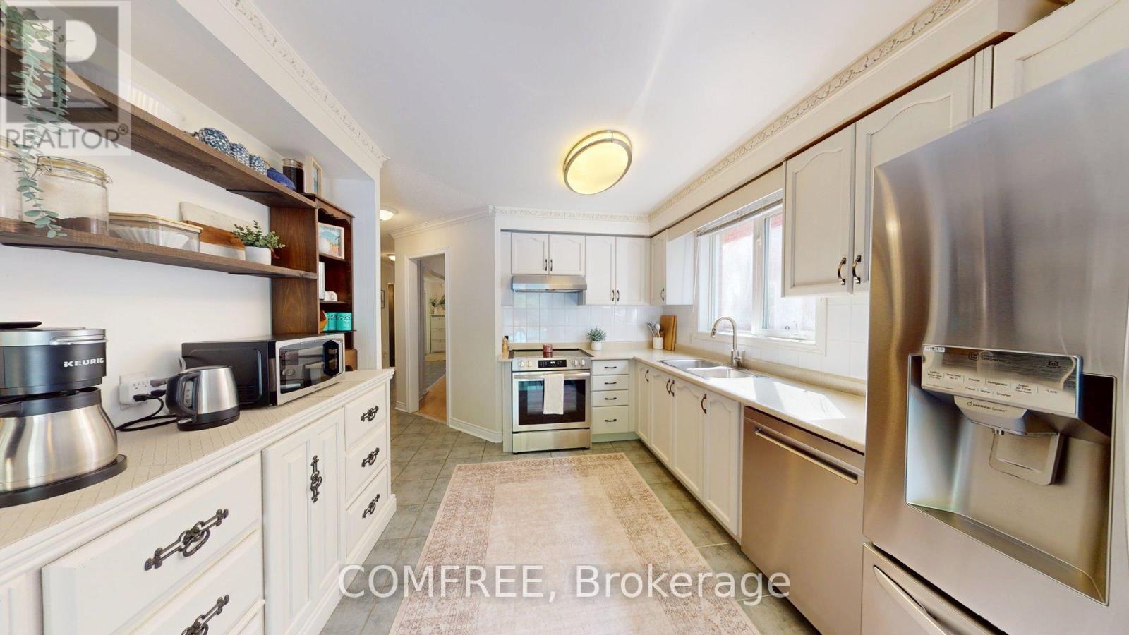 Photo 39 of 27 Markwood Crescent, Whitby ON