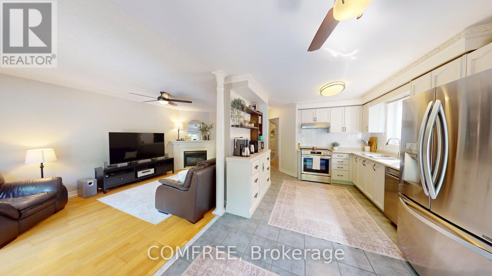 Photo 21 of 27 Markwood Crescent, Whitby ON