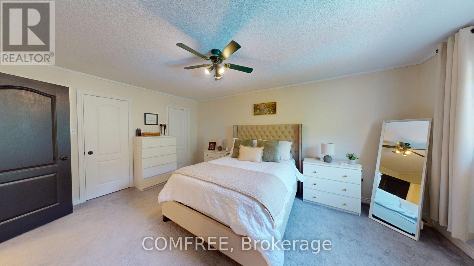 Photo 14 of 27 Markwood Crescent, Whitby ON