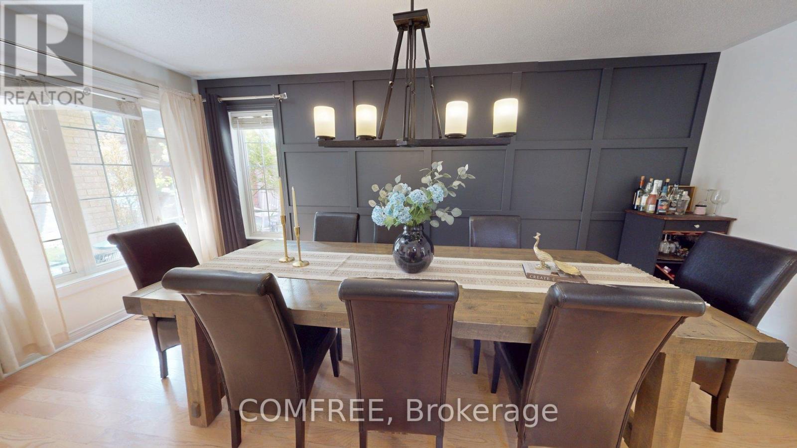 Photo 44 of 27 Markwood Crescent, Whitby ON
