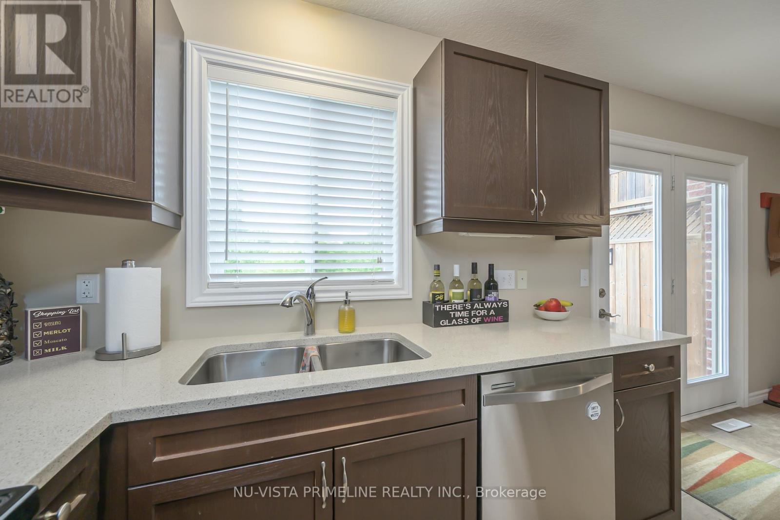Photo 22 of 63 1010 Fanshawe Road E, London North ON