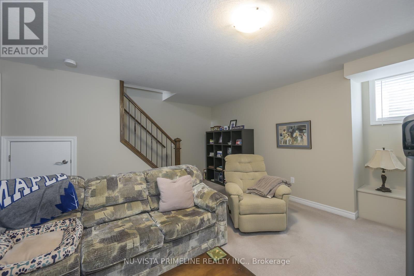Photo 34 of 63 1010 Fanshawe Road E, London North ON