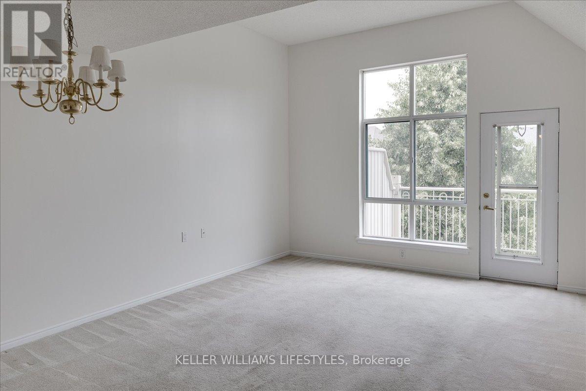 Photo 6 of 410 511 Gainsborough Road, London North ON