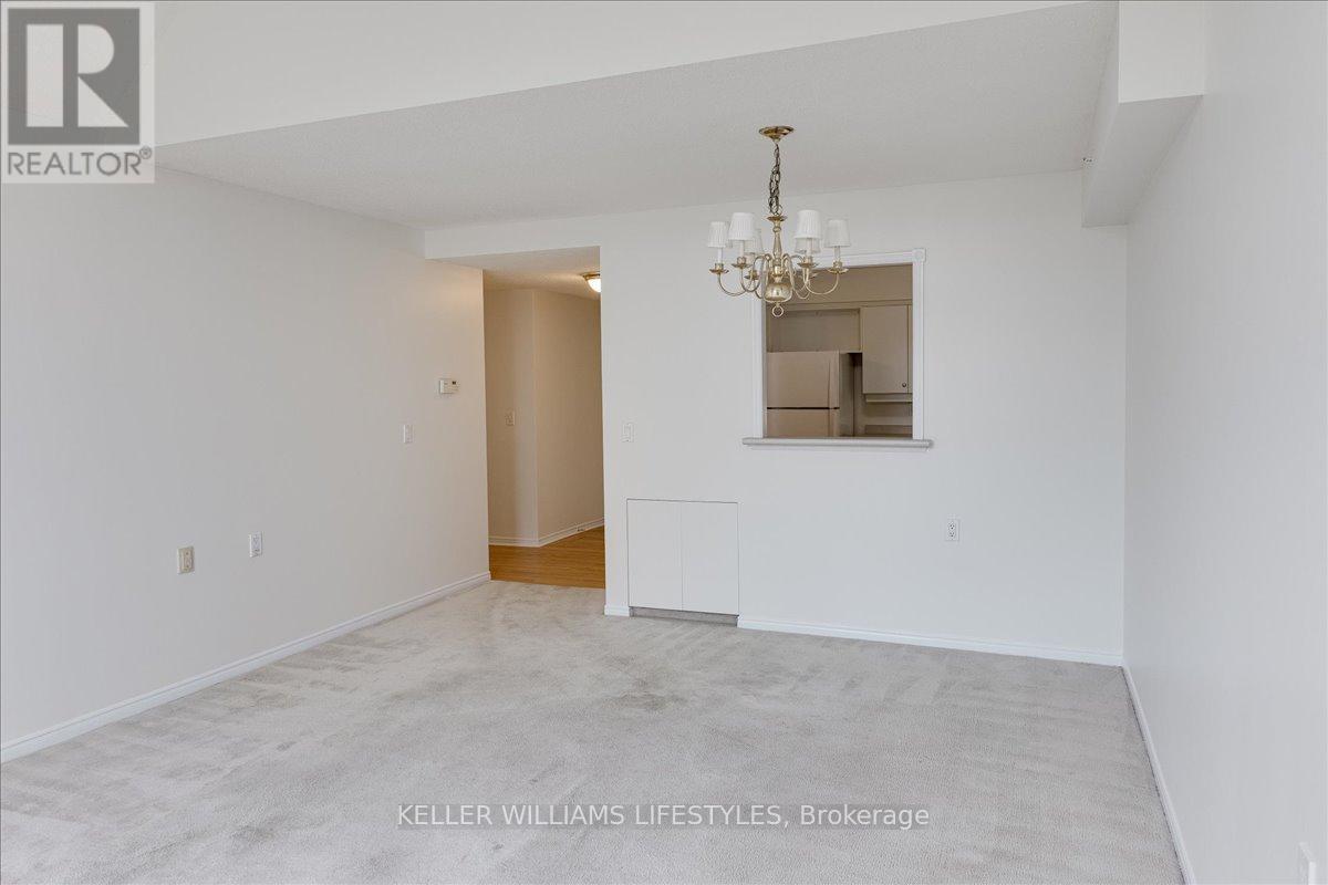 Photo 9 of 410 511 Gainsborough Road, London North ON