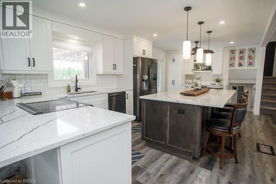 Photo 11 of 1449 Windham Road 12, Simcoe ON