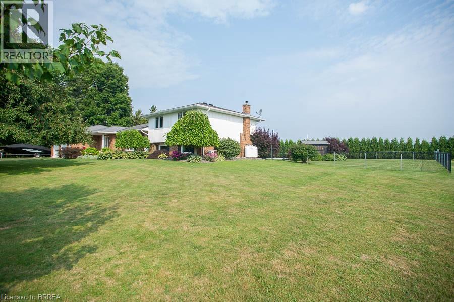 Photo 2 of 1449 Windham Road 12, Simcoe ON