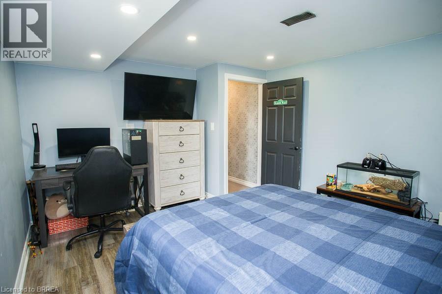 Photo 32 of 1449 Windham Road 12, Simcoe ON