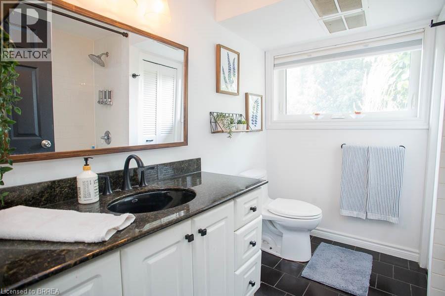 Photo 33 of 1449 Windham Road 12, Simcoe ON