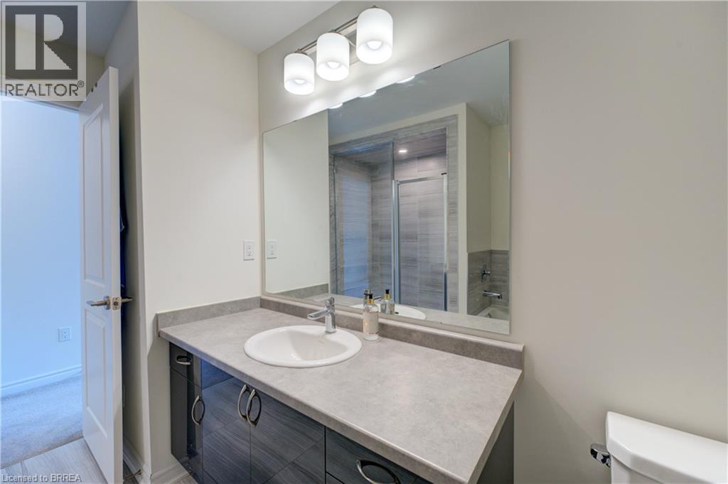 Photo 17 of 2 Copeman Avenue, Brantford ON