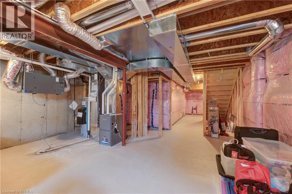Photo 3 of 2 Copeman Avenue, Brantford ON