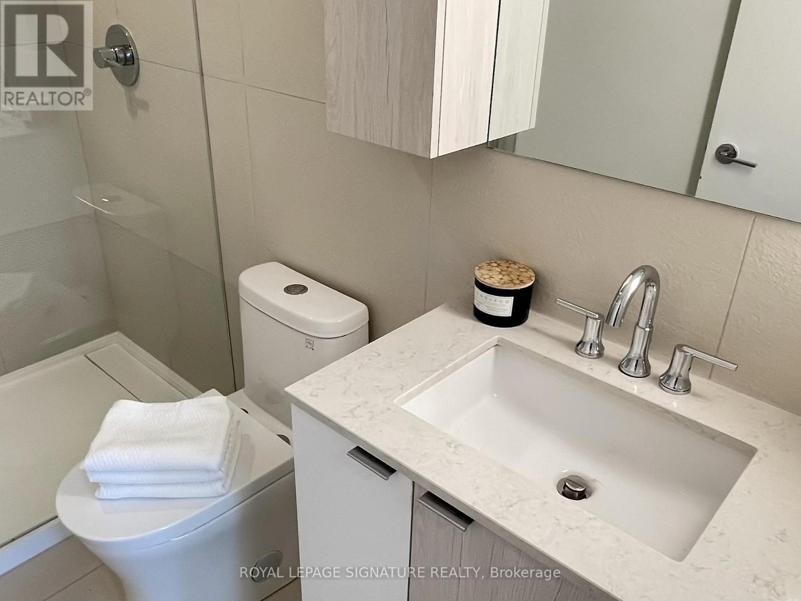 Photo 39 of 2713 35 Mercer Street, Toronto ON