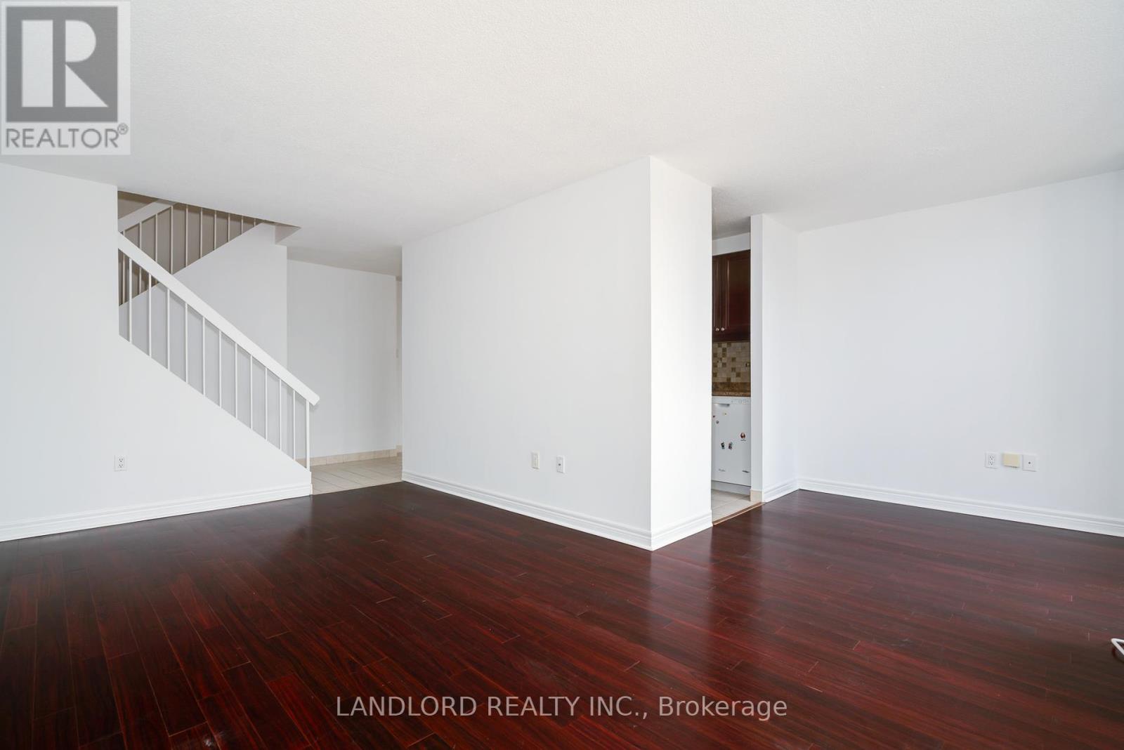 Photo 38 of 14 E 86 Gerrard Street E, Toronto ON