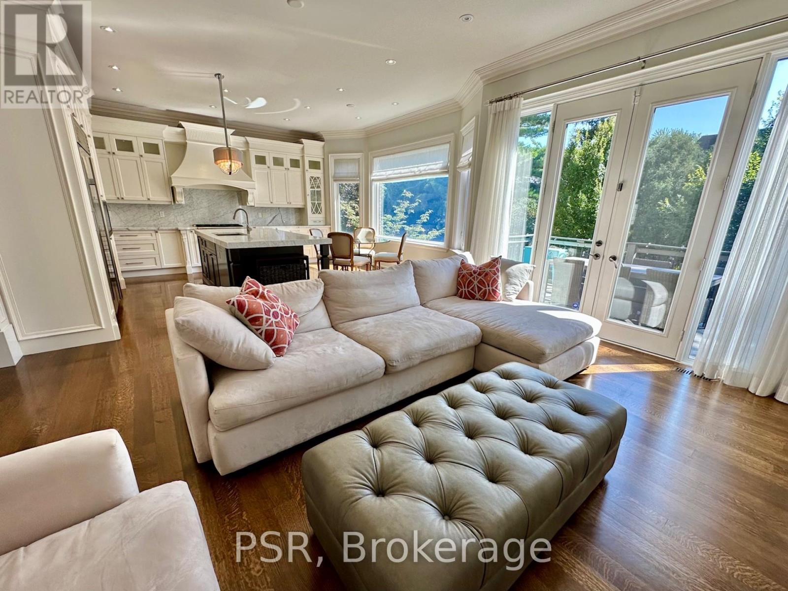 Photo 11 of 633 St Germain Avenue, Toronto ON