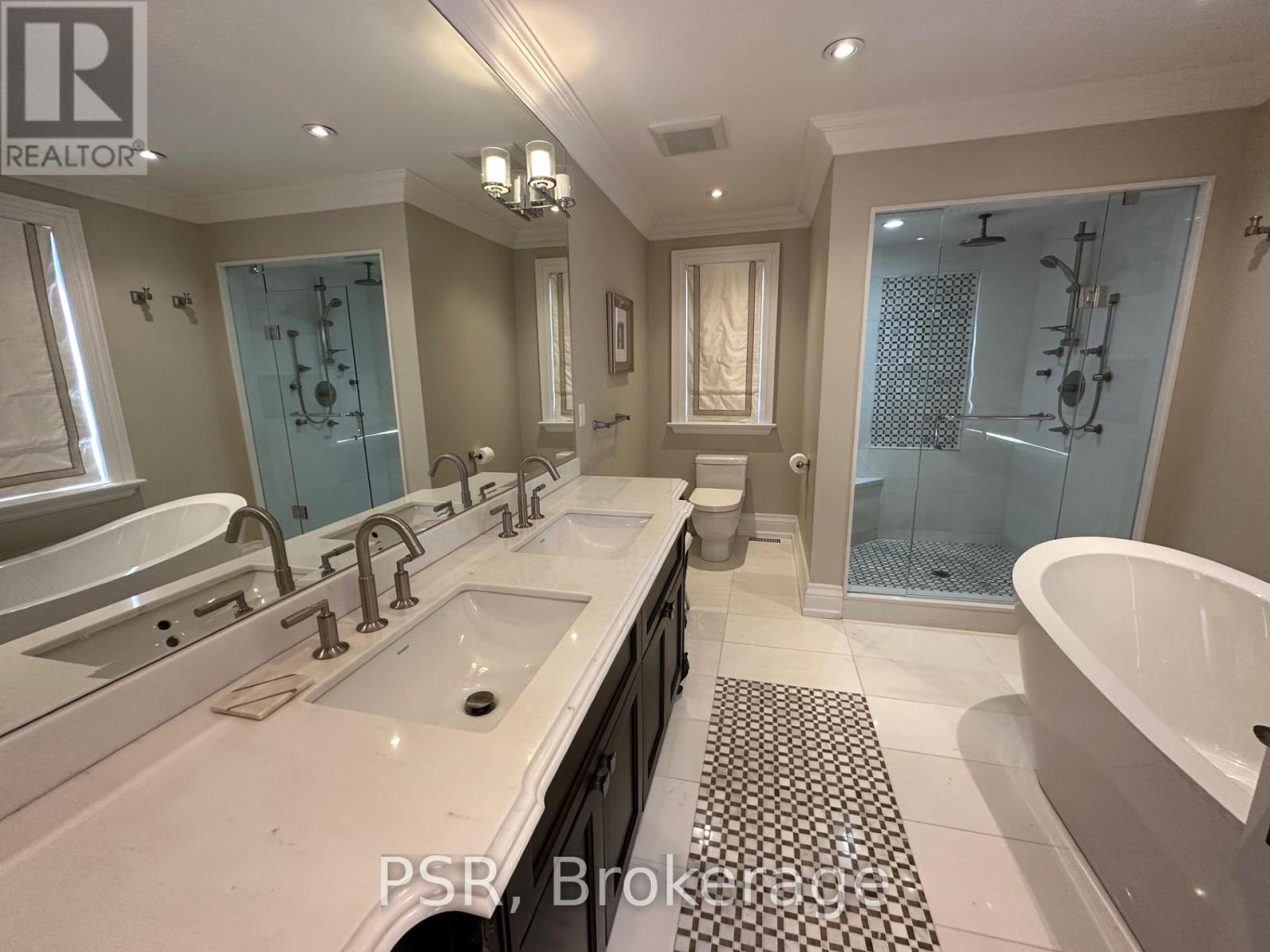 Photo 16 of 633 St Germain Avenue, Toronto ON