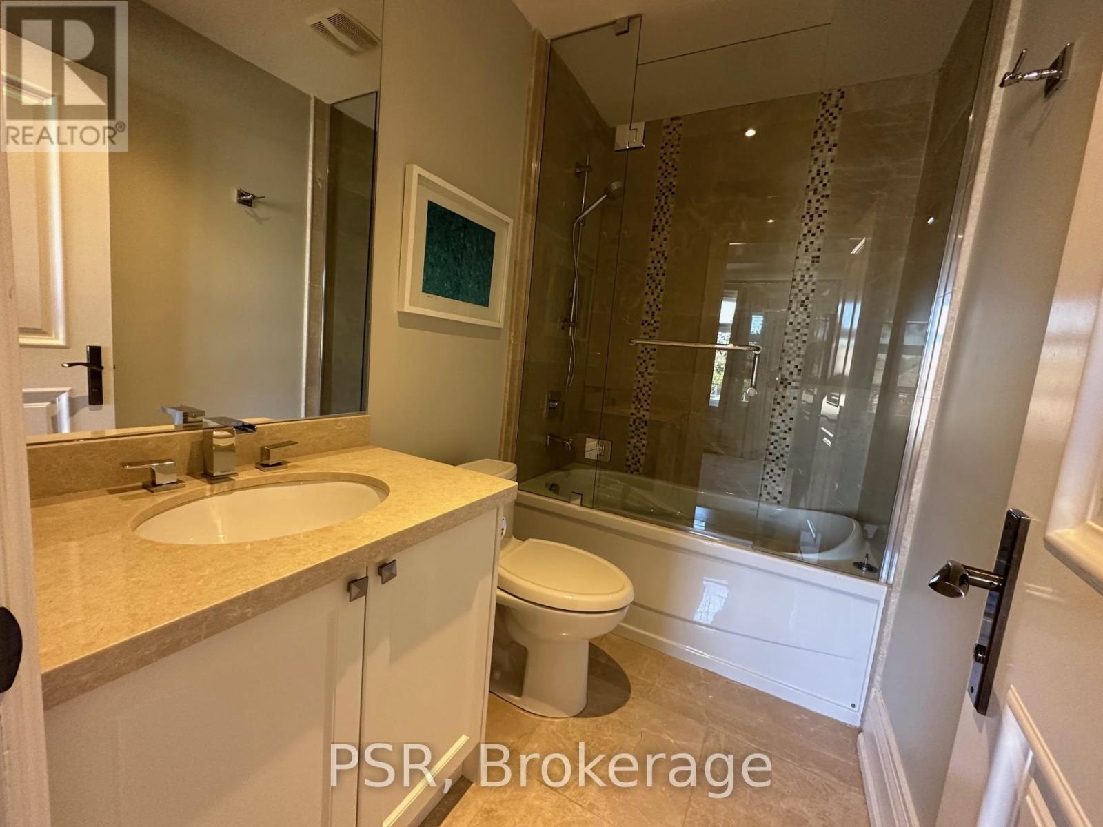 Photo 21 of 633 St Germain Avenue, Toronto ON
