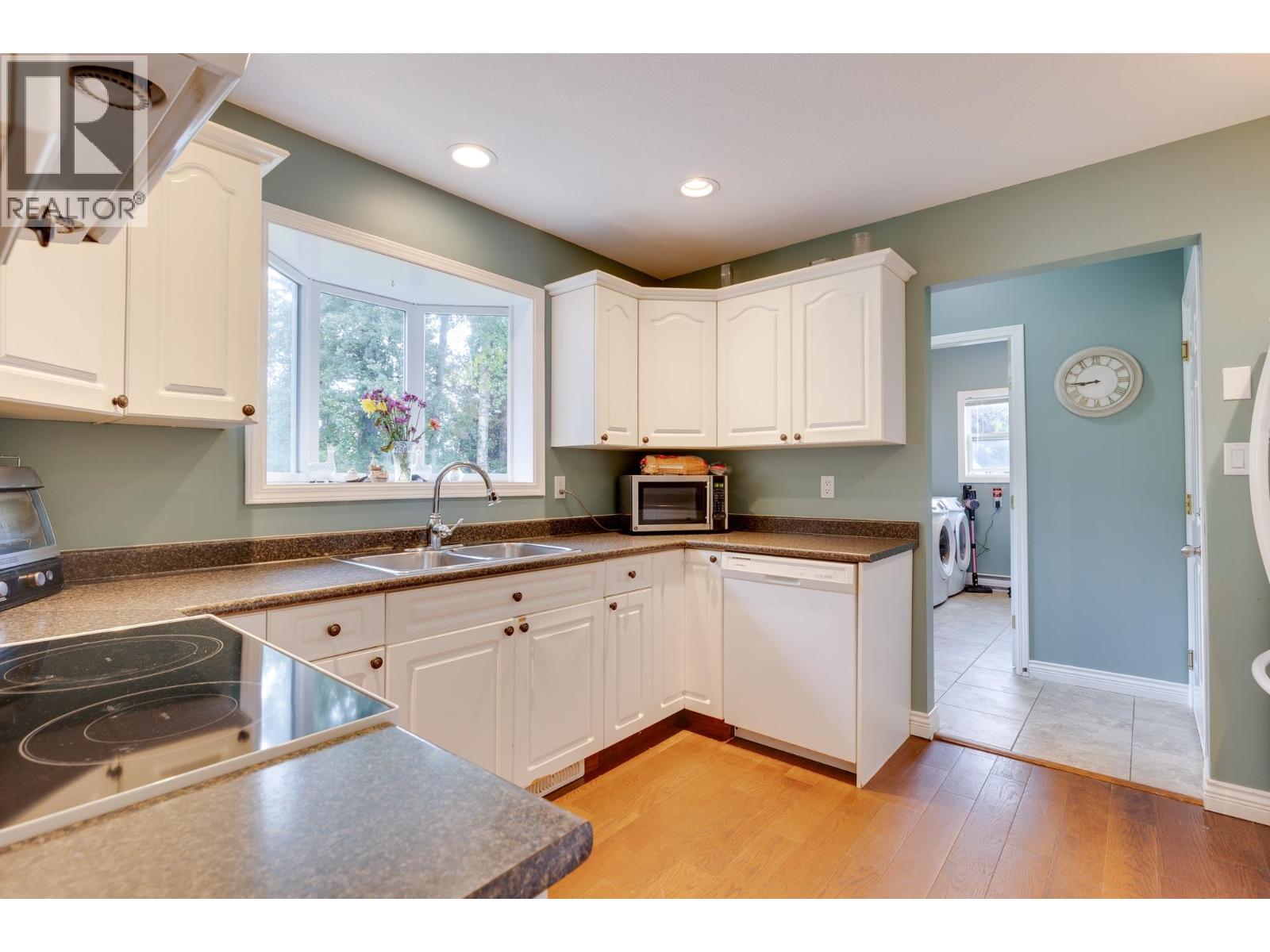 Photo 8 of 1714 Sommerville Road, Prince George BC