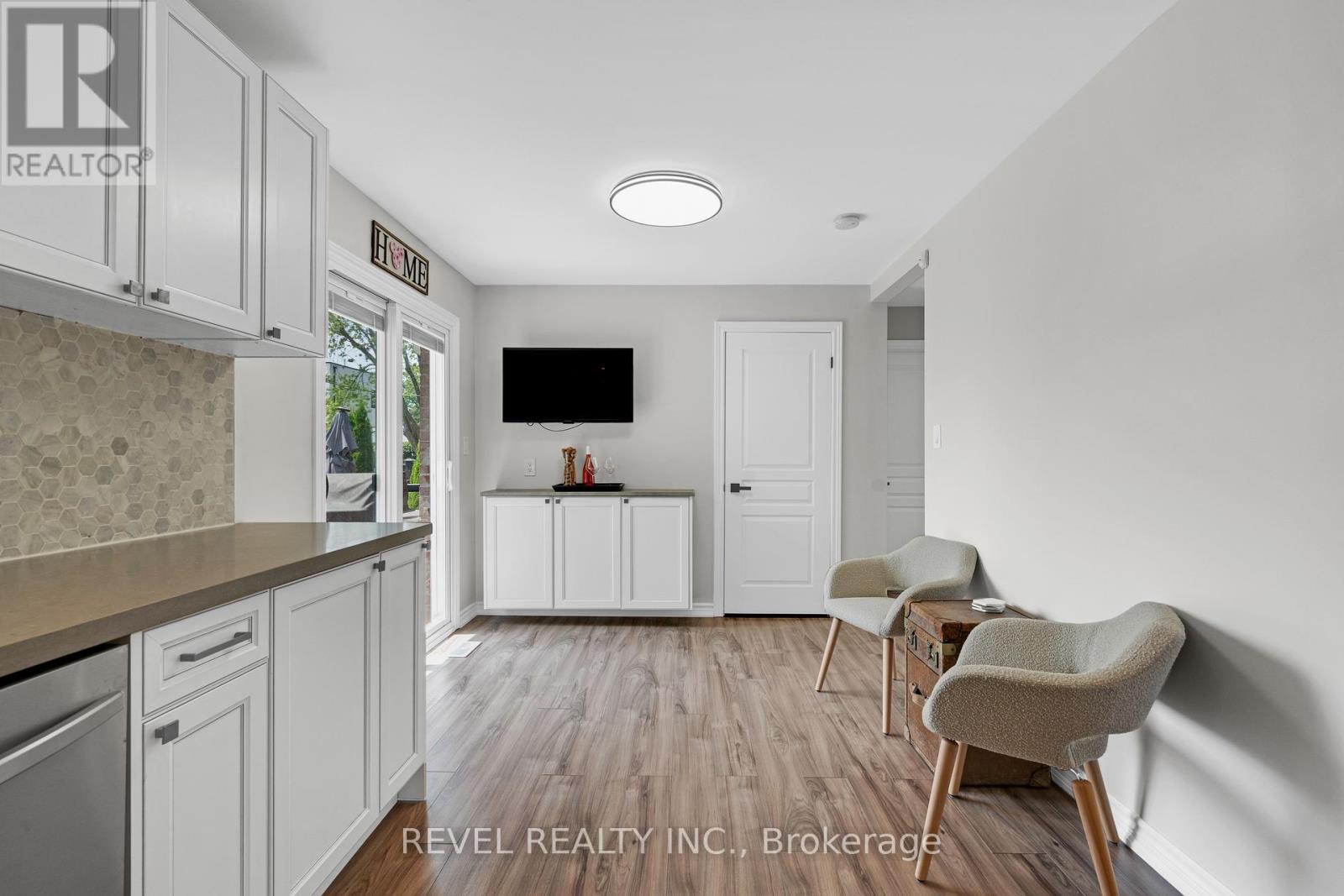 Photo 1 of 294 Henderson Street, Caledon ON
