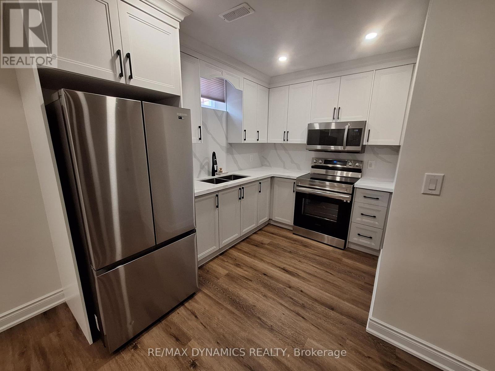 Photo 10 of 80 Mountland Drive, Toronto ON