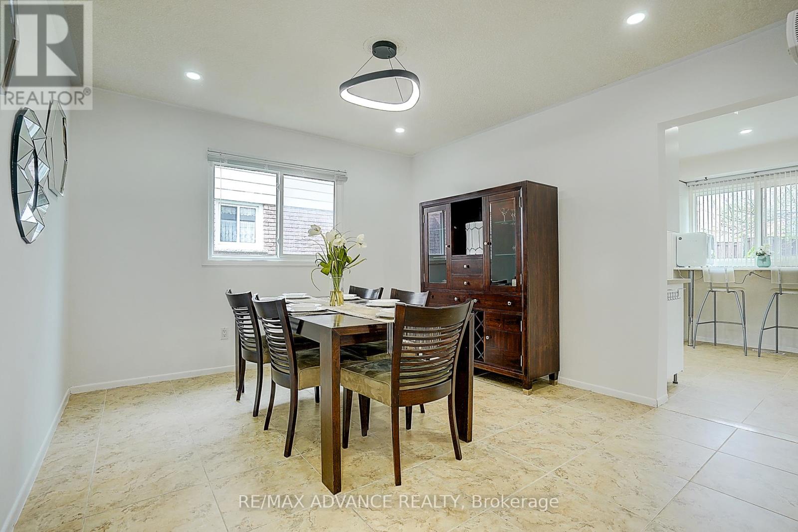 Photo 12 of 86 Placentia Boulevard, Toronto ON