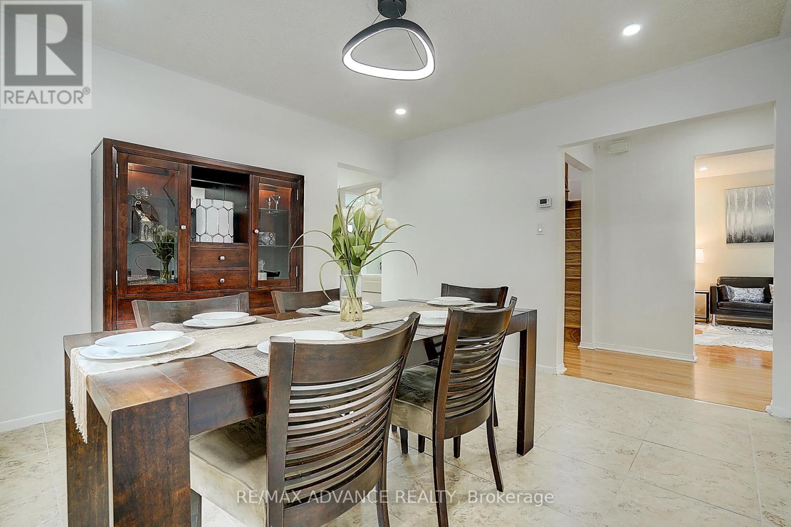 Photo 13 of 86 Placentia Boulevard, Toronto ON