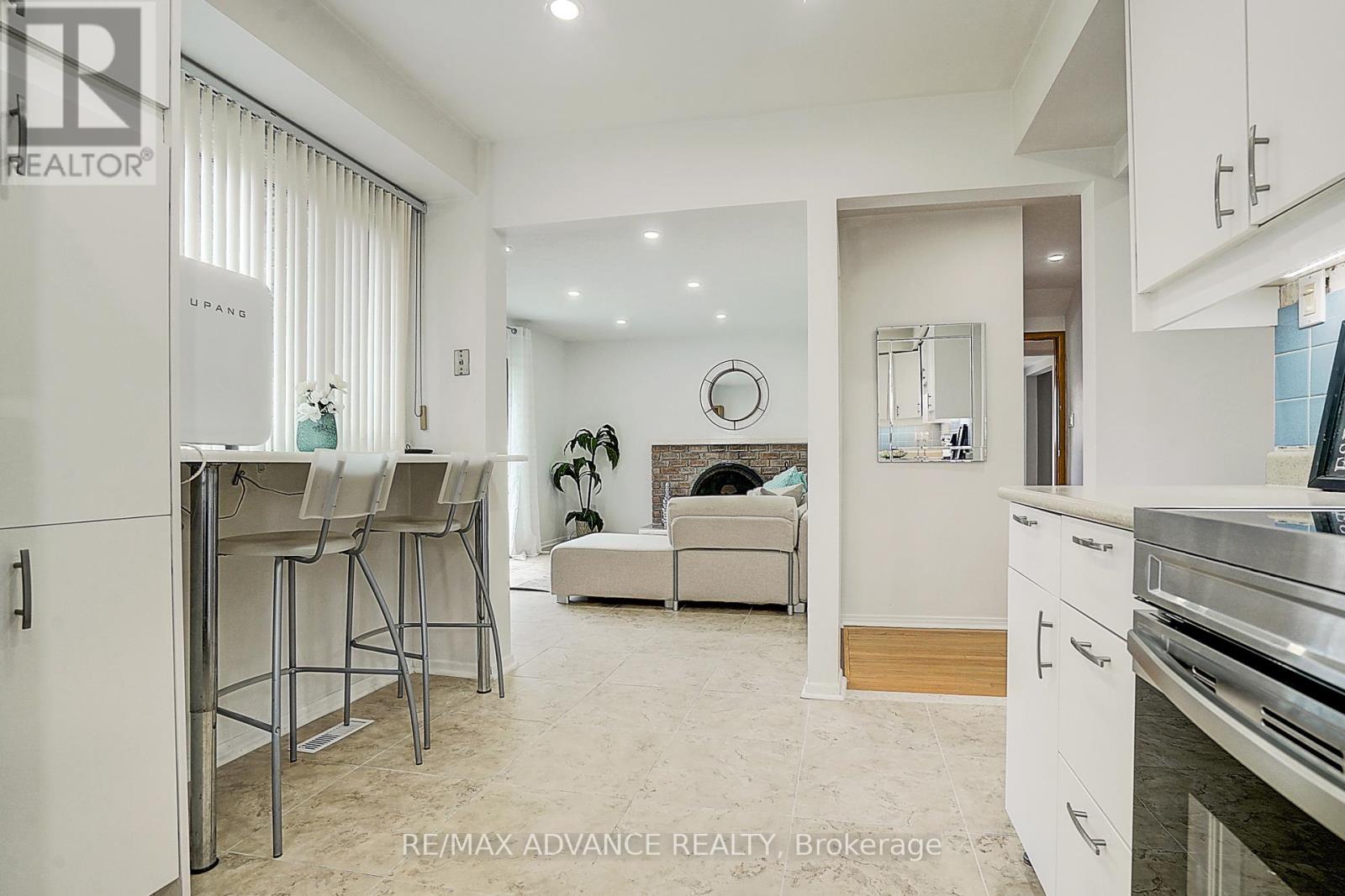 Photo 25 of 86 Placentia Boulevard, Toronto ON