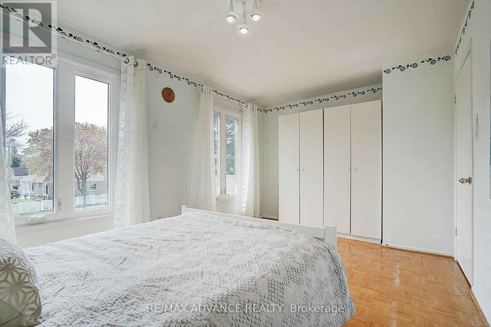 Photo 34 of 86 Placentia Boulevard, Toronto ON