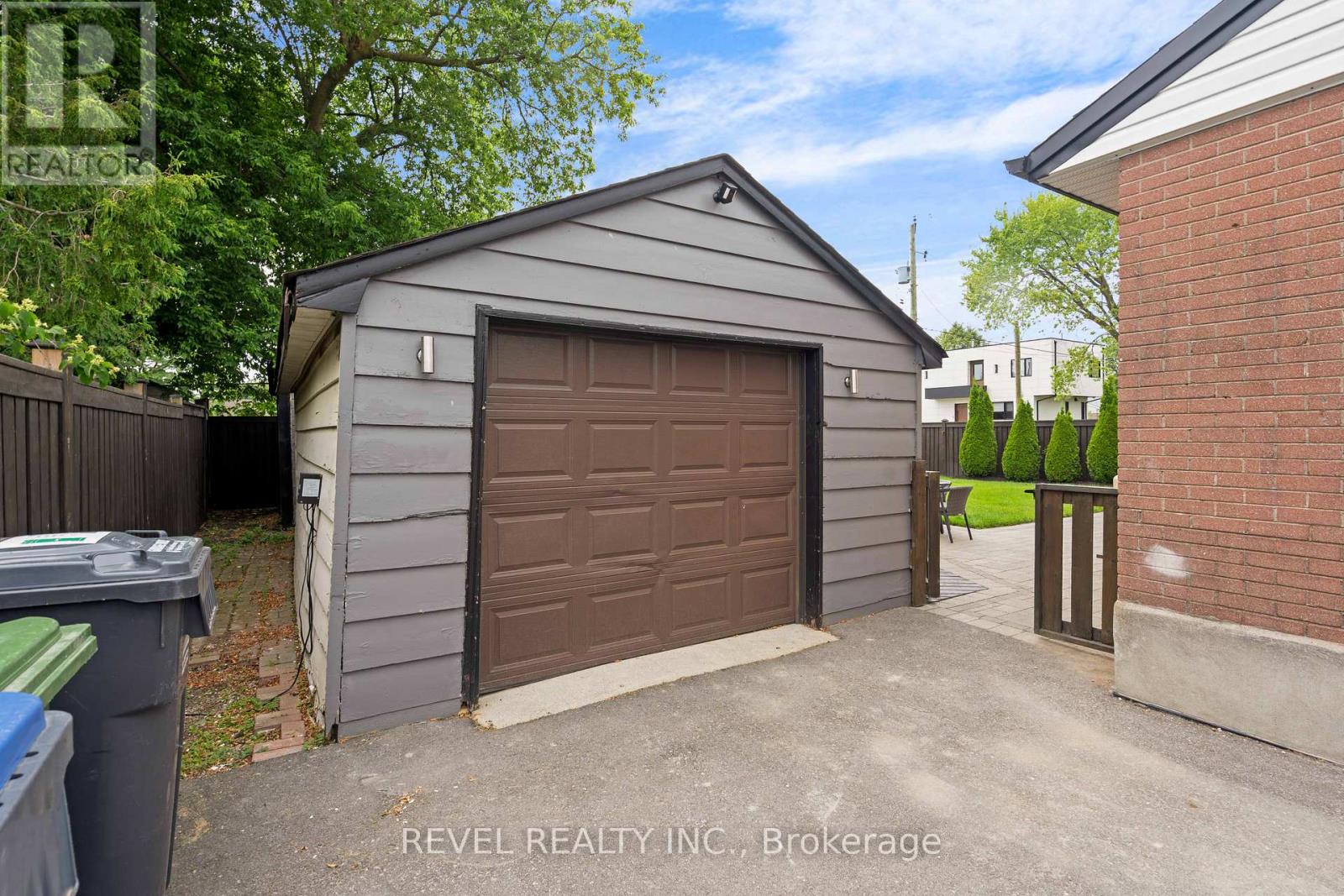 Photo 16 of 294 Henderson Street, Caledon ON