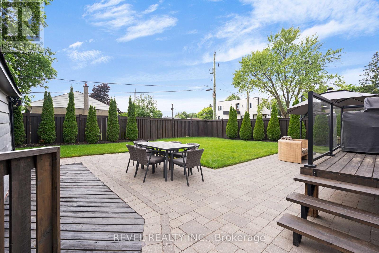 Photo 43 of 294 Henderson Street, Caledon ON