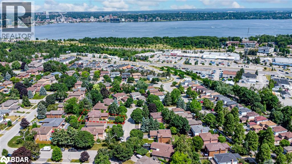 Photo 15 of 21 Autumn Lane, Barrie ON