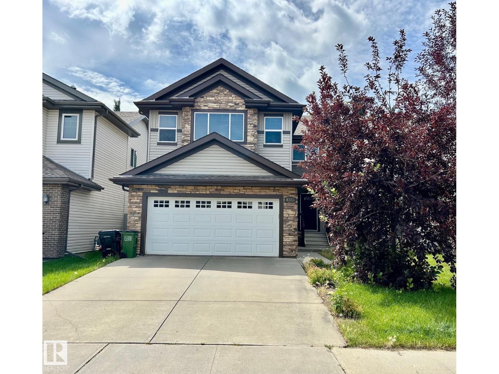 Photo 1 of 6723 19 Av Sw, Edmonton AB