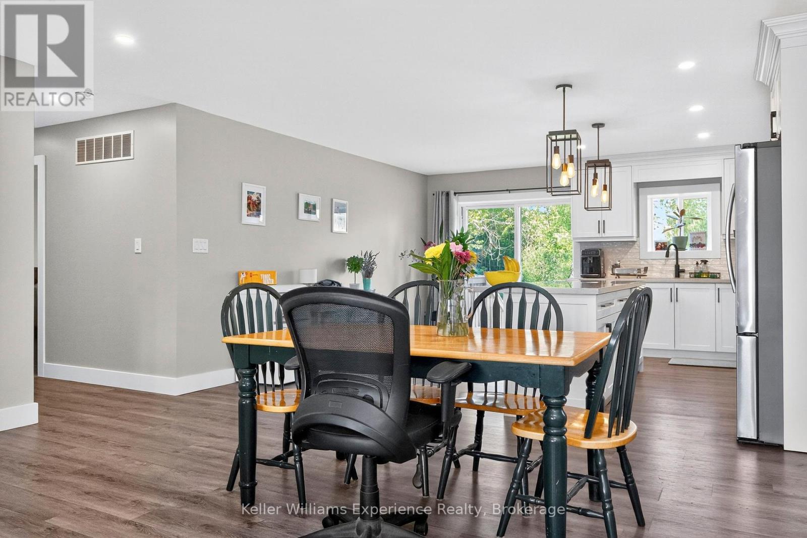 Photo 12 of 2425 Old Fort Road, Tay ON