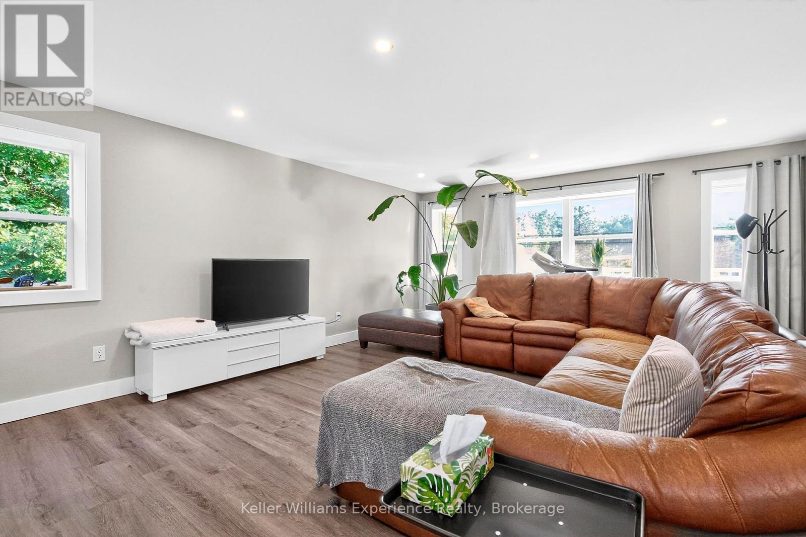 Photo 14 of 2425 Old Fort Road, Tay ON