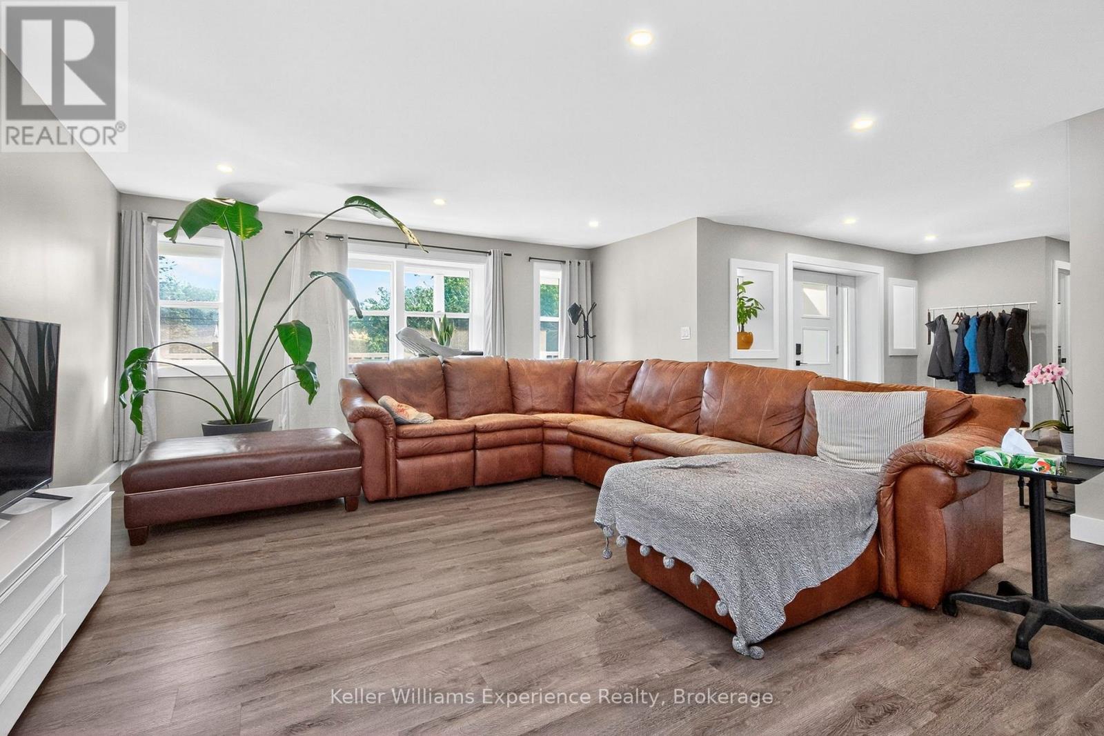 Photo 15 of 2425 Old Fort Road, Tay ON