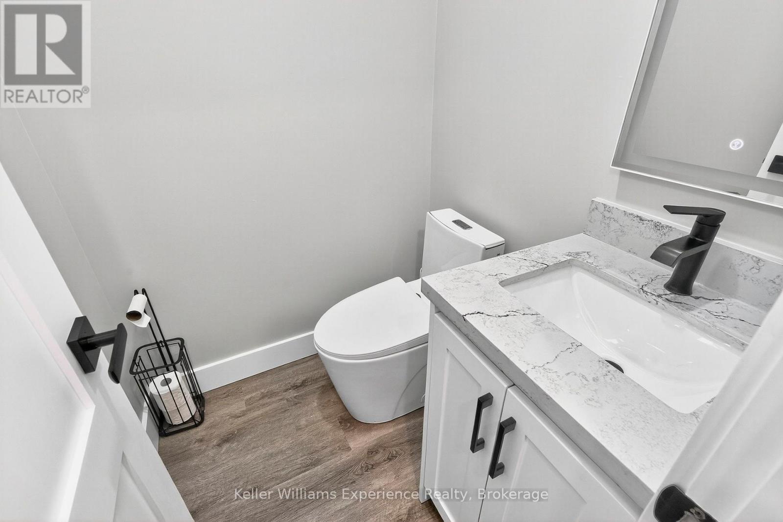 Photo 17 of 2425 Old Fort Road, Tay ON
