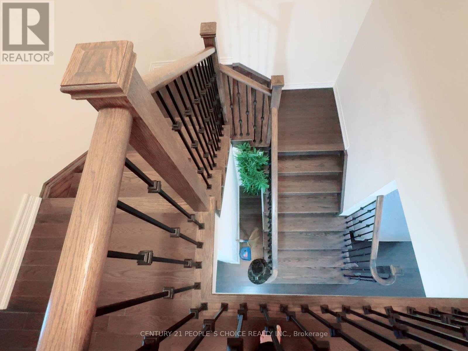 Photo 5 of Upper 118 Blackwell Crescent, Bradford West Gwillimbury ON