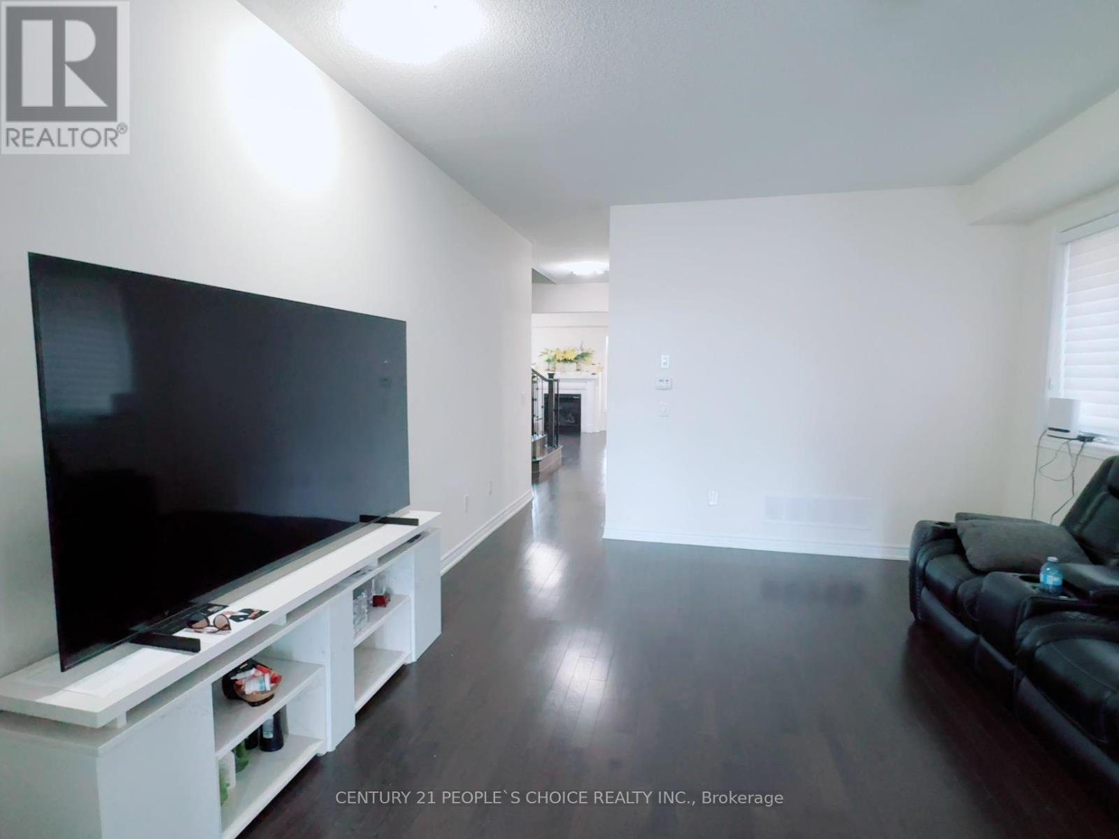 Photo 7 of Upper 118 Blackwell Crescent, Bradford West Gwillimbury ON