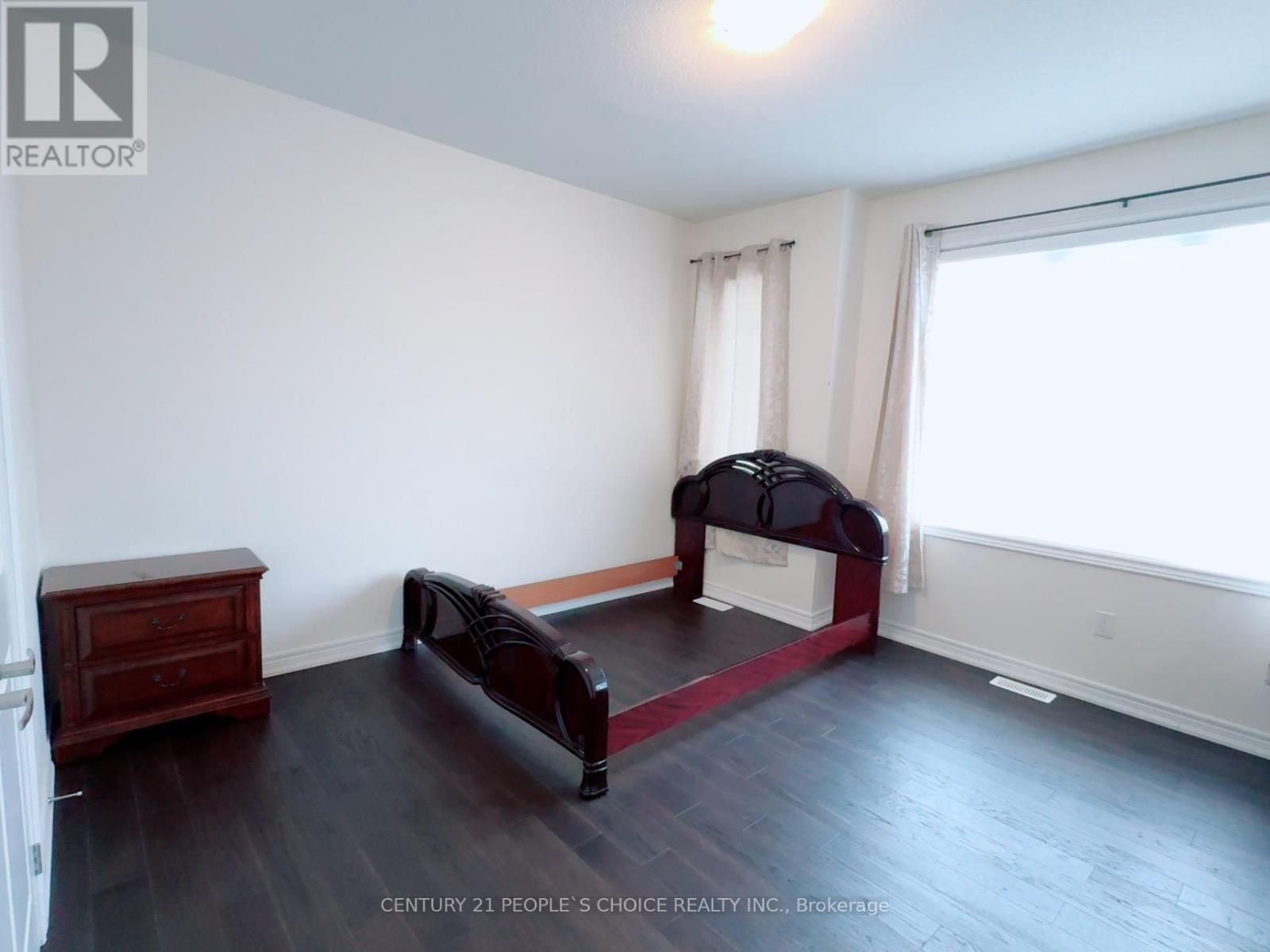Photo 8 of Upper 118 Blackwell Crescent, Bradford West Gwillimbury ON