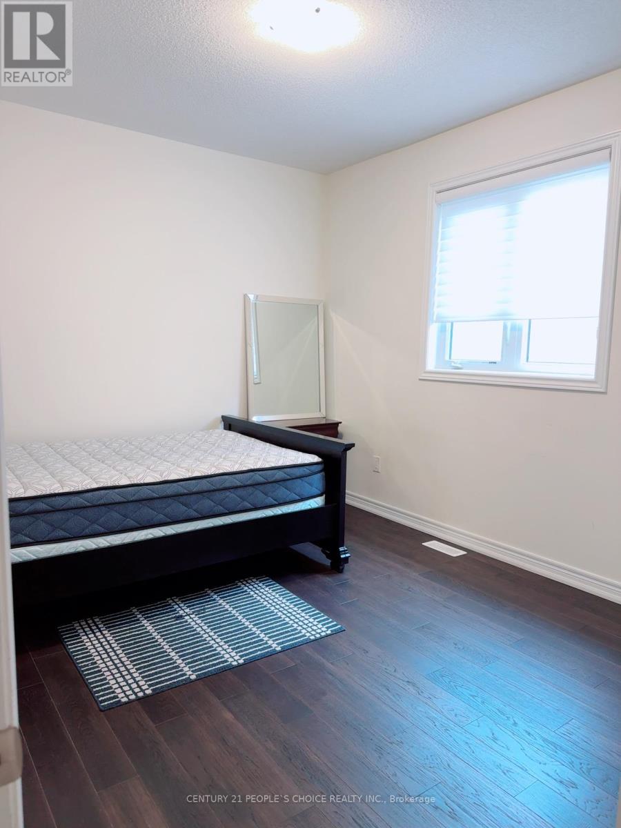 Photo 9 of Upper 118 Blackwell Crescent, Bradford West Gwillimbury ON