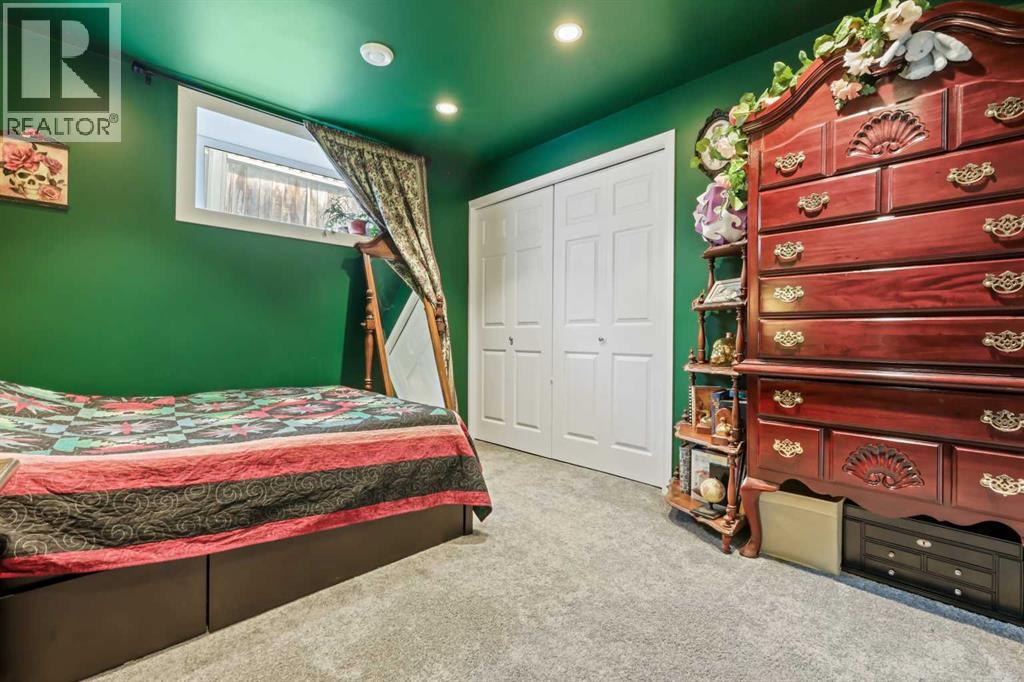 Photo 36 of 1732 Douglas Glen Grove Se, Calgary AB