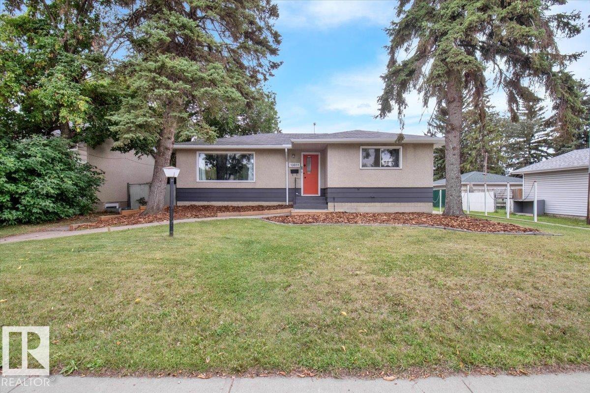 Photo 7 of 13011 137 Av Nw, Edmonton AB