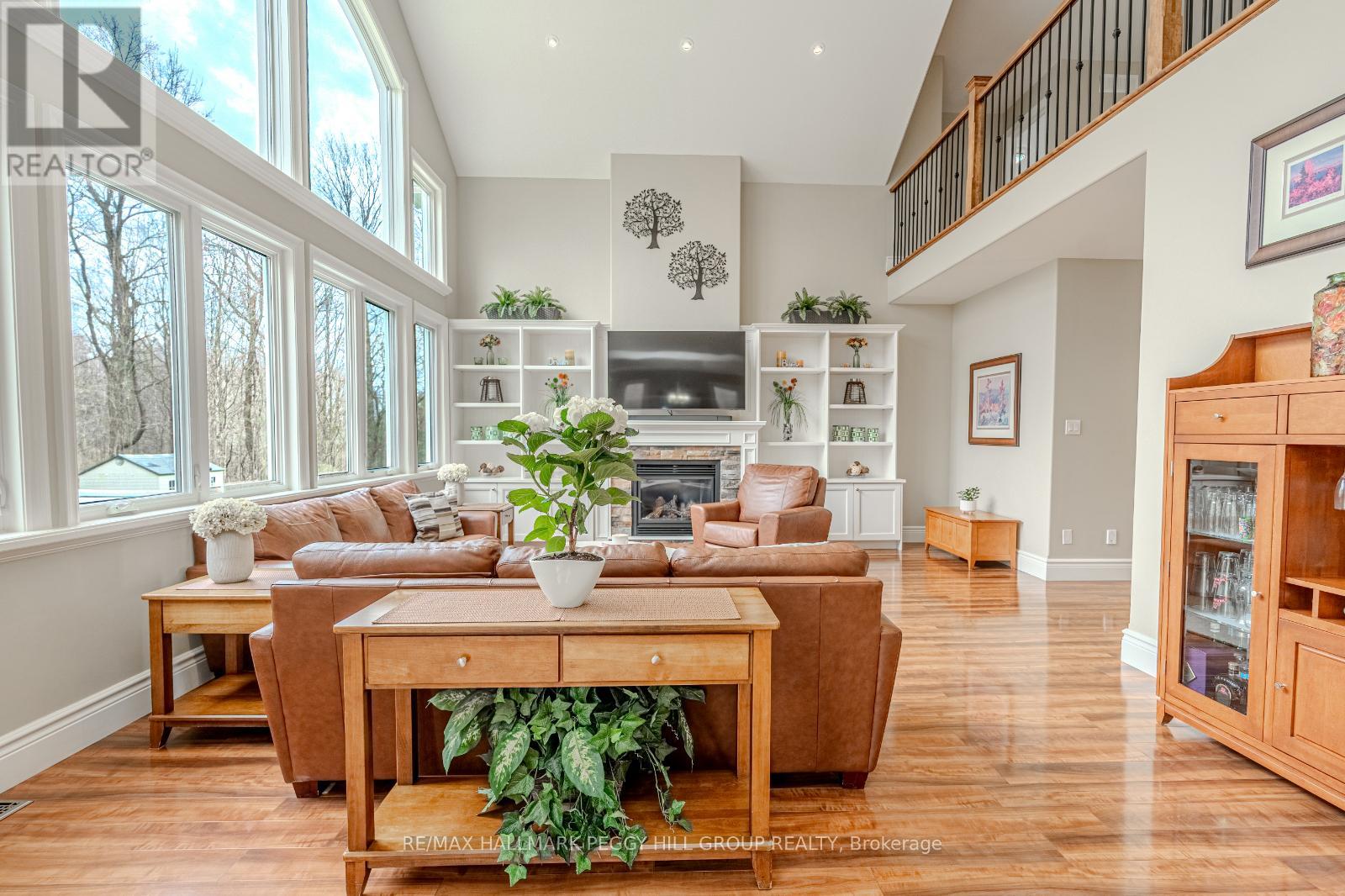 Photo 10 of 2 Sumach Court, Wasaga Beach ON