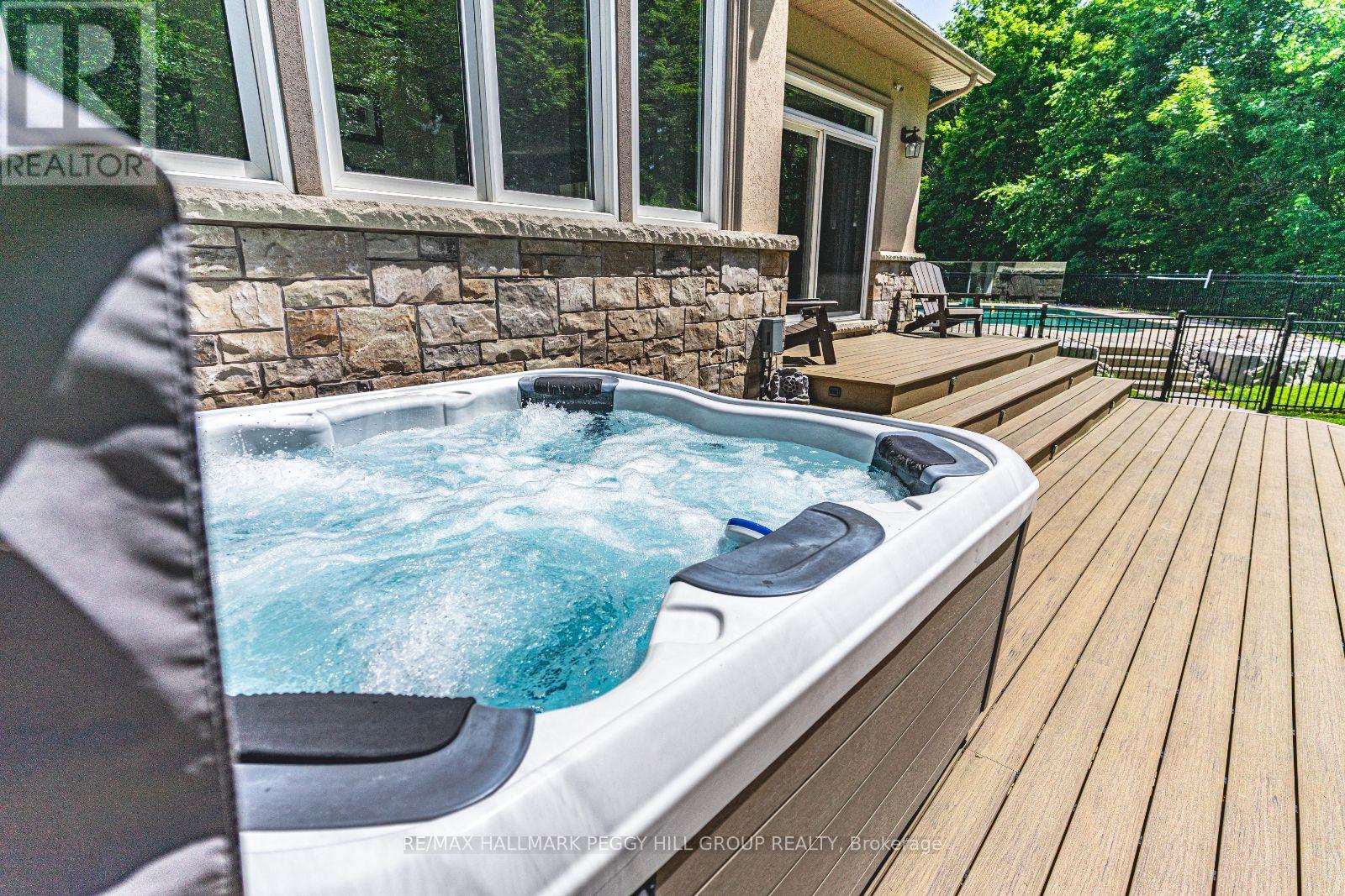 Photo 33 of 2 Sumach Court, Wasaga Beach ON